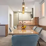 Appartamento In 51194 Crikvenica