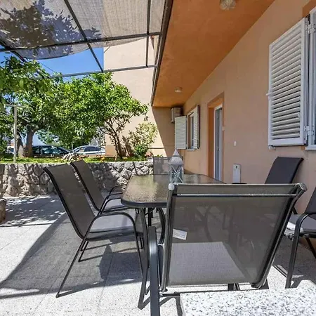 In 51194 Цриквеница